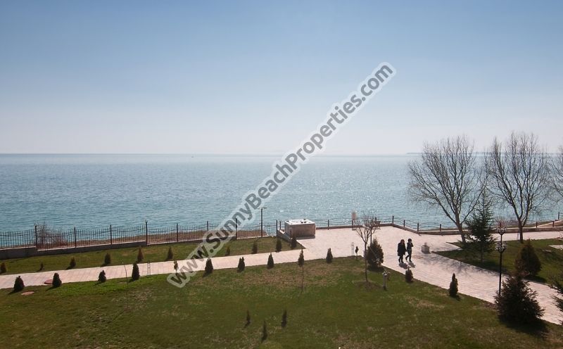 Sea view 2-bedroom apartments for rent in beachfront Panorama Fort 100m. from beach in Elenite resort, Bulgaria
